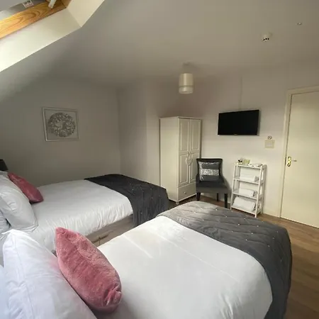 Diamond House * Ardara